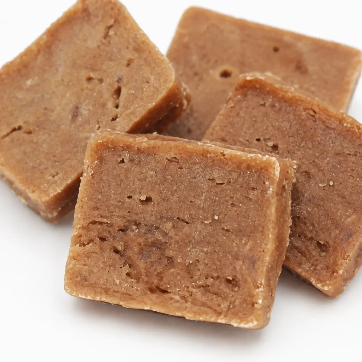 Close-up of rabbit chunk texture showing meat fiber — view 2